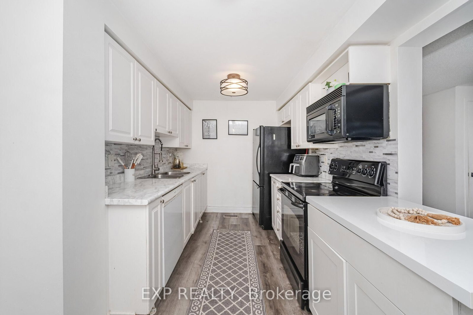 Townhouse for sale at 145 Courtney Crescent, Barrie, Ontario, L4N 5T2 - Painswick South - MLS: S12978568