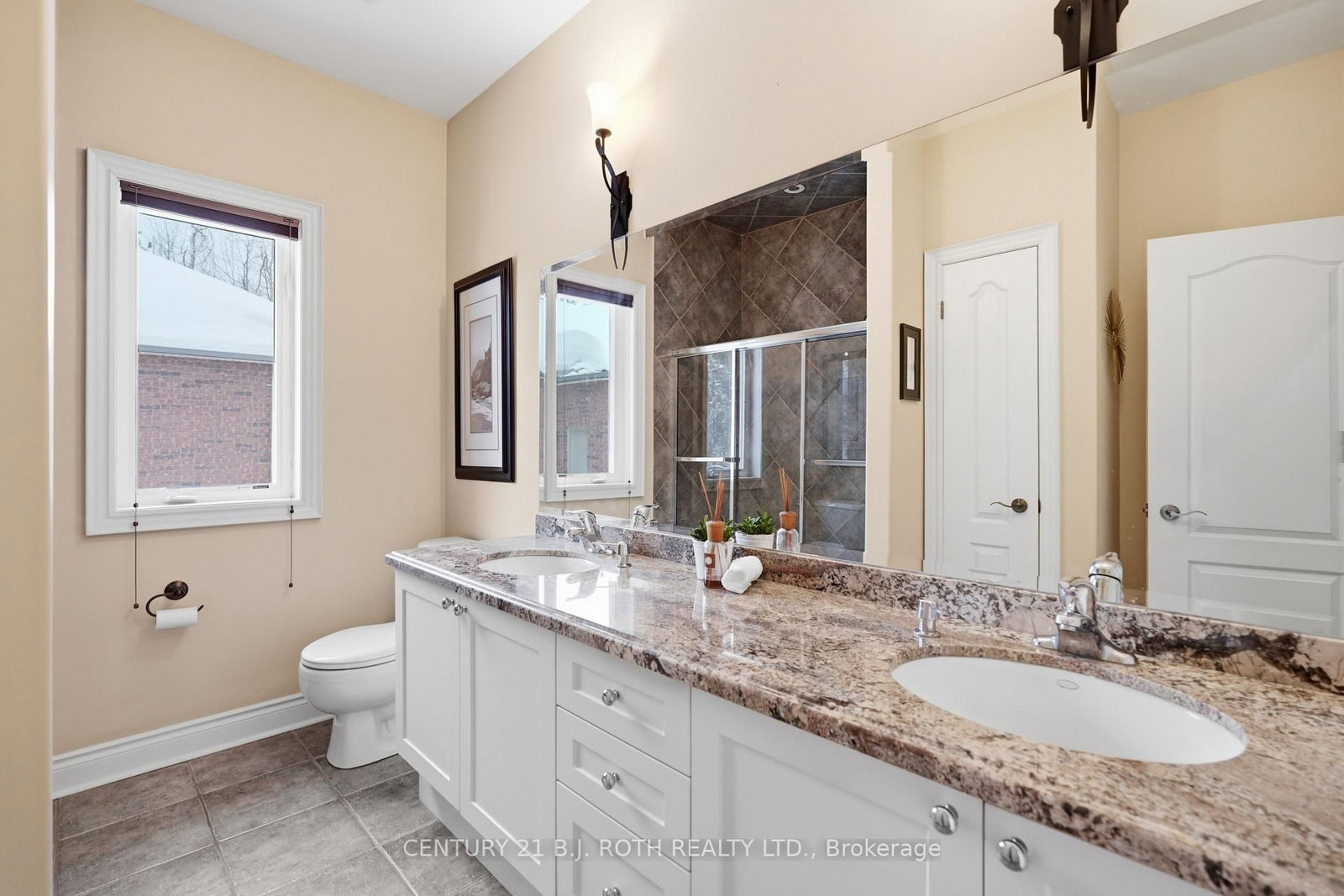 Detached House for sale at 6 Lloyd Cook Drive, Springwater, Ontario, L4M 4S4 - Snow Valley - MLS: S12979256