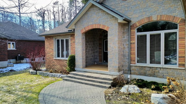 6 Lloyd Cook Drive E