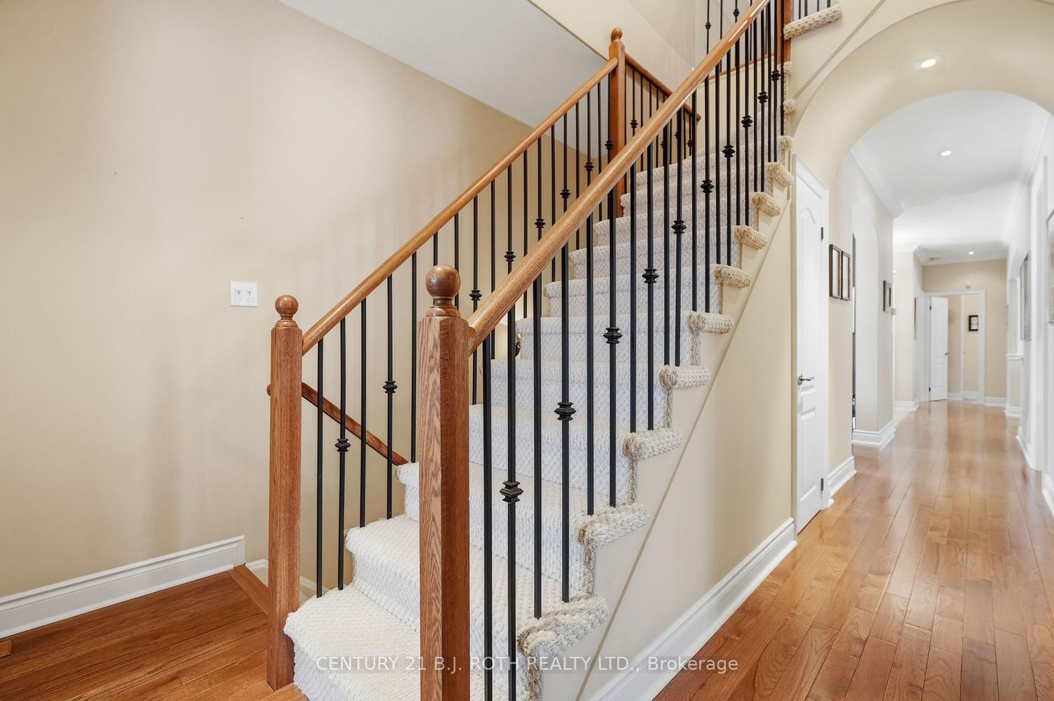 Detached House for sale at 6 Lloyd Cook Drive, Springwater, Ontario, L4M 4S4 - Snow Valley - MLS: S12979256