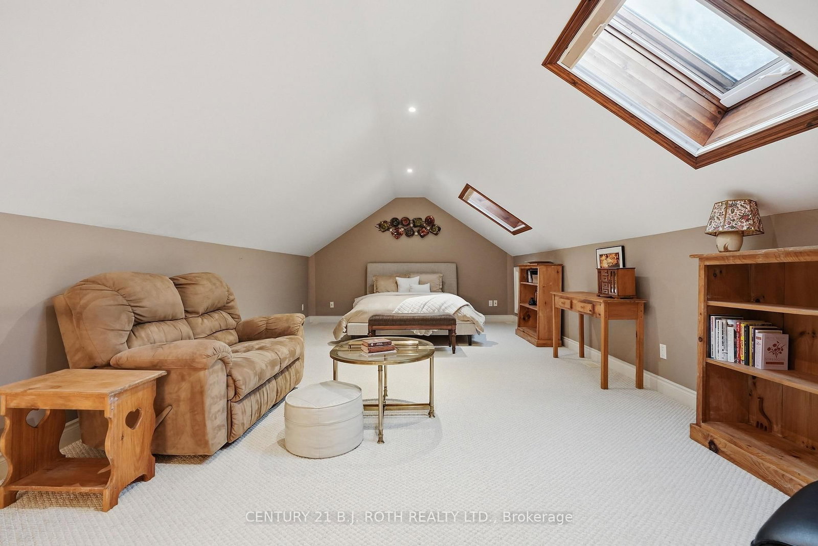 Detached House for sale at 6 Lloyd Cook Drive, Springwater, Ontario, L4M 4S4 - Snow Valley - MLS: S12979256