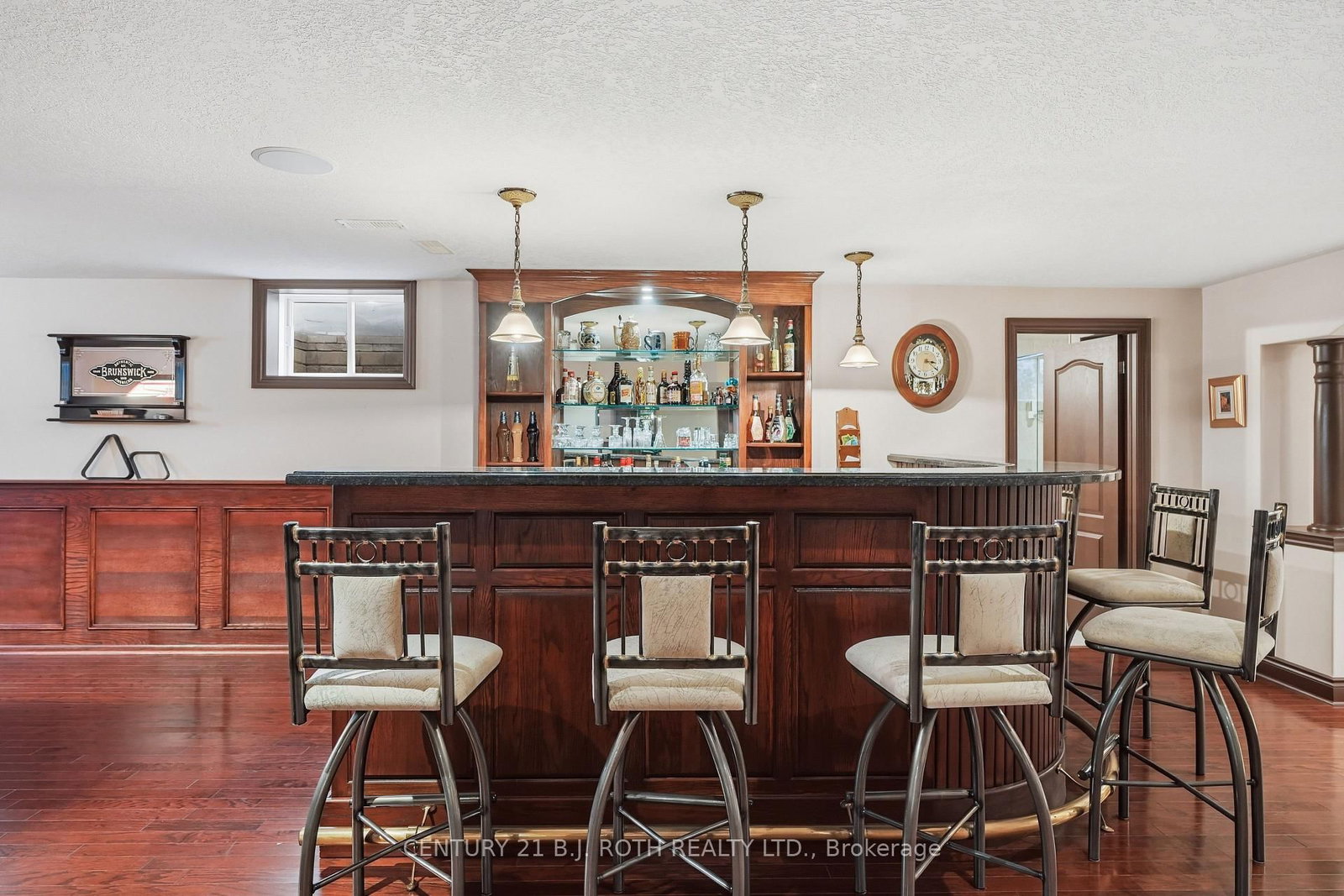 Detached House for sale at 6 Lloyd Cook Drive, Springwater, Ontario, L4M 4S4 - Snow Valley - MLS: S12979256