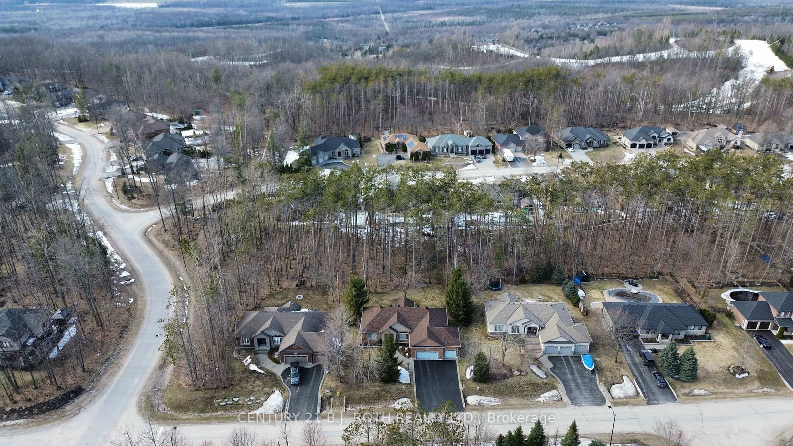 Detached House for sale at 6 Lloyd Cook Drive, Springwater, Ontario, L4M 4S4 - Snow Valley - MLS: S12979256