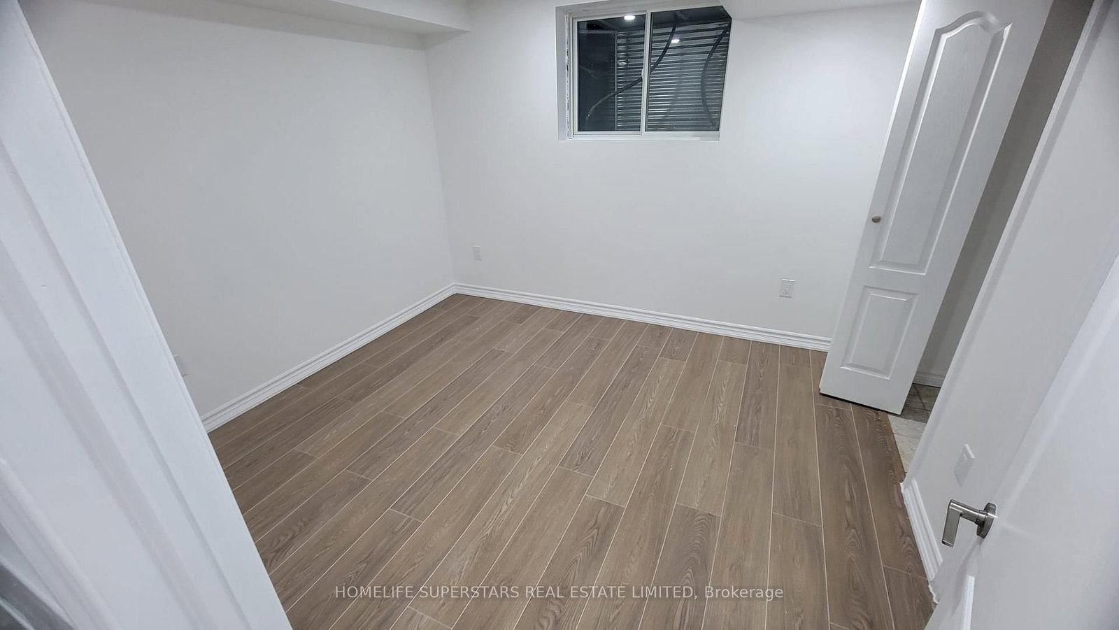 48 Phoenix Boulevard - Photo 4