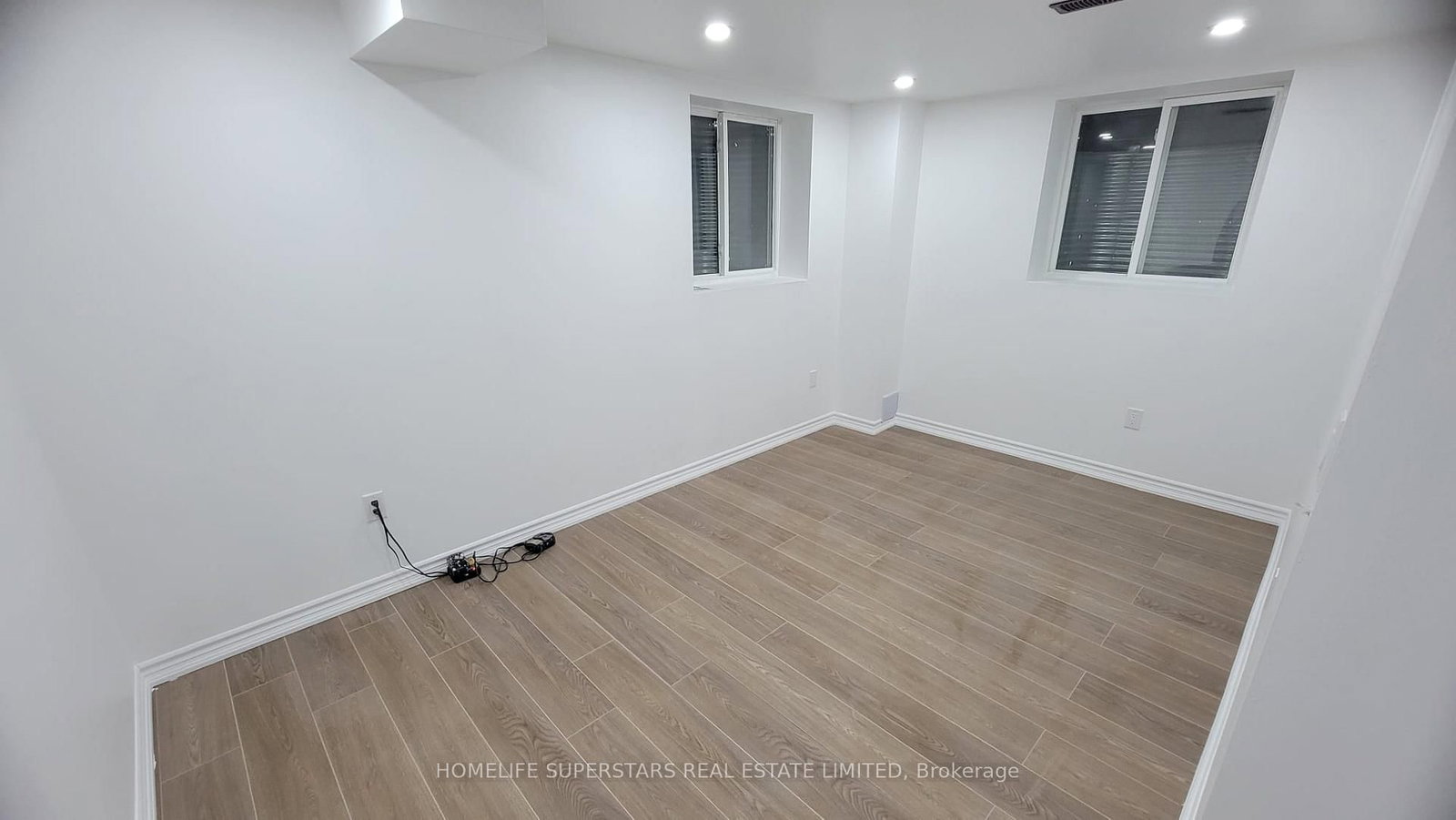 48 Phoenix Boulevard - Photo 6