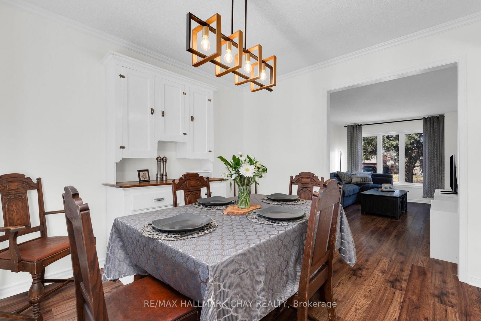 Detached House for sale at 17 Cuthbert Street, Barrie, Ontario, L4N 6X7 - Ardagh - MLS: S12980218