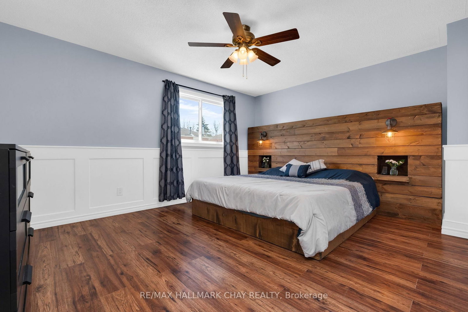 Detached House for sale at 17 Cuthbert Street, Barrie, Ontario, L4N 6X7 - Ardagh - MLS: S12980218