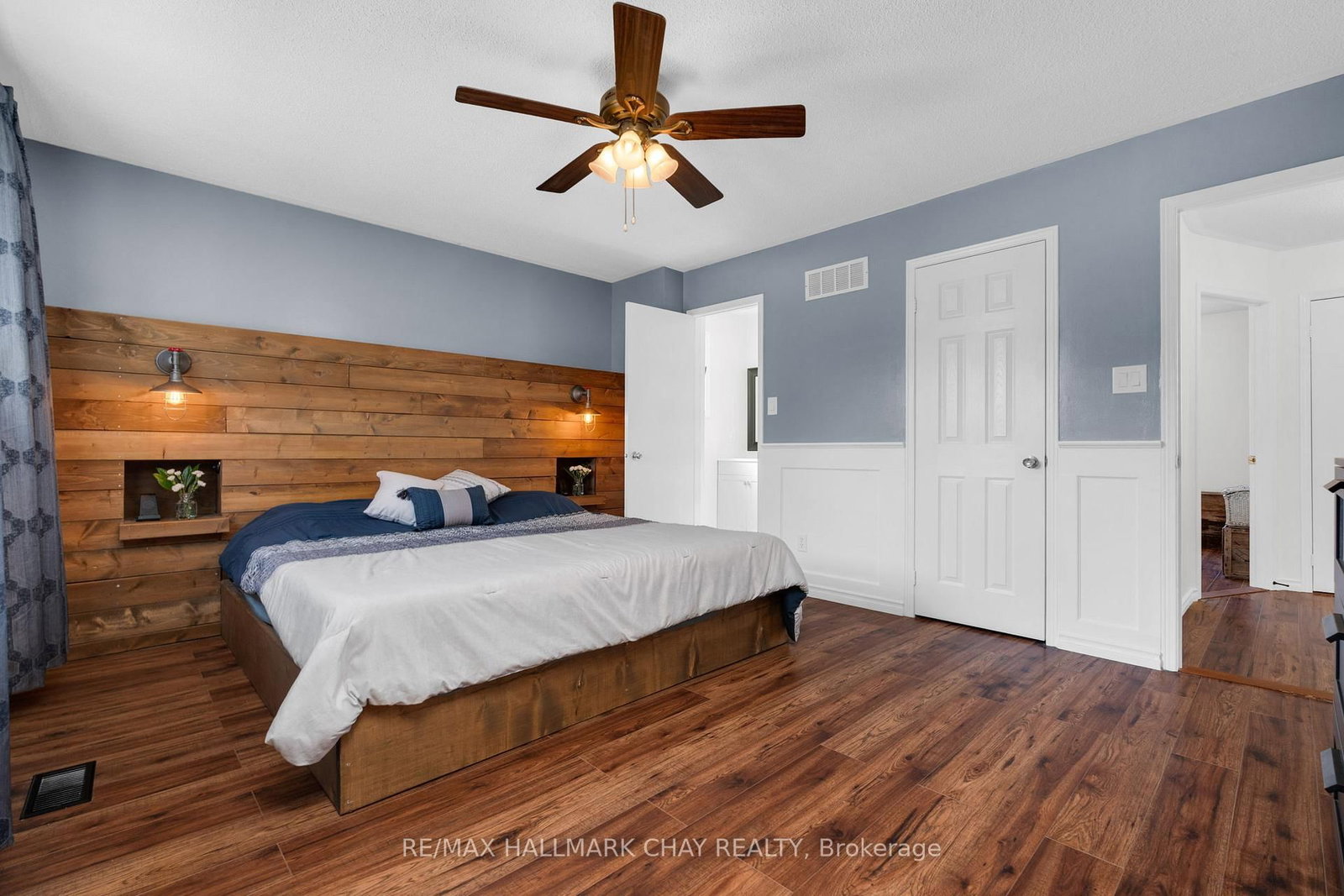 Detached House for sale at 17 Cuthbert Street, Barrie, Ontario, L4N 6X7 - Ardagh - MLS: S12980218