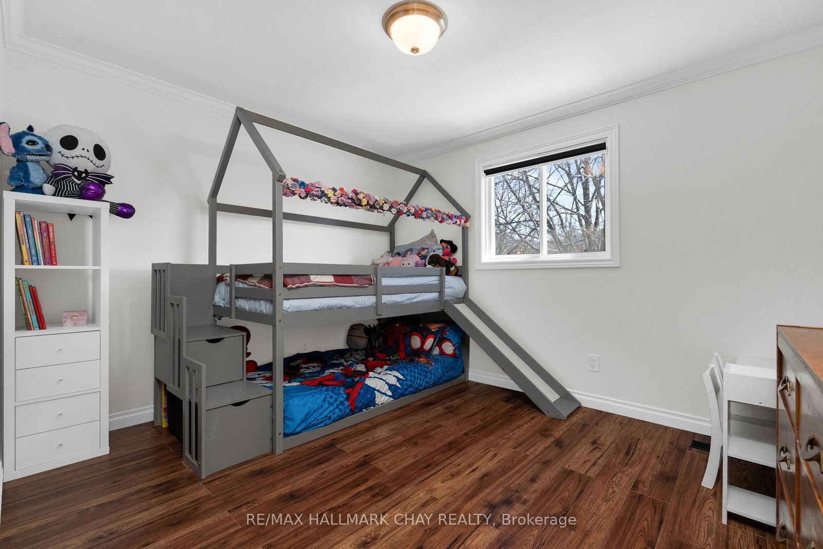 Detached House for sale at 17 Cuthbert Street, Barrie, Ontario, L4N 6X7 - Ardagh - MLS: S12980218