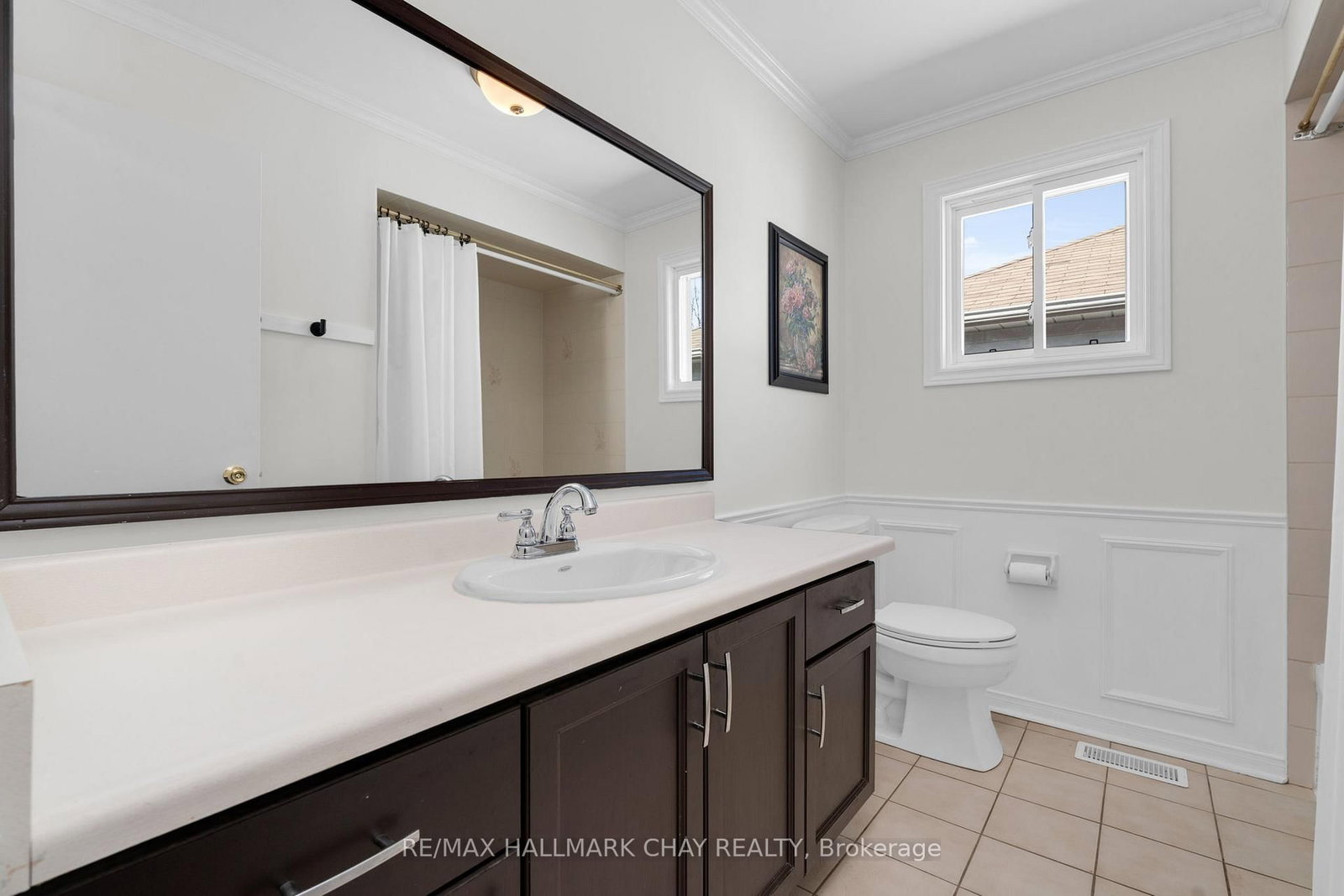 Detached House for sale at 17 Cuthbert Street, Barrie, Ontario, L4N 6X7 - Ardagh - MLS: S12980218