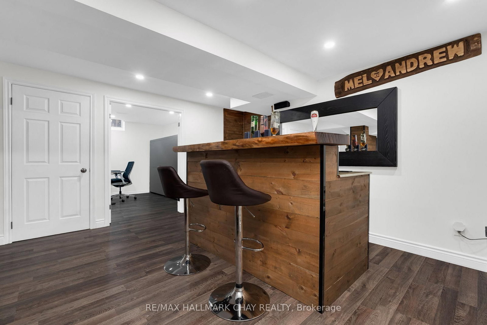 Detached House for sale at 17 Cuthbert Street, Barrie, Ontario, L4N 6X7 - Ardagh - MLS: S12980218