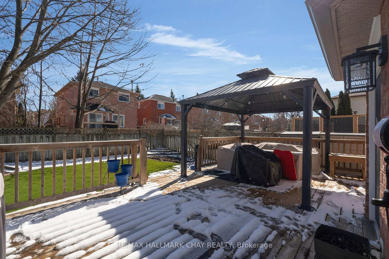 Detached House for sale at 17 Cuthbert Street, Barrie, Ontario, L4N 6X7 - Ardagh - MLS: S12980218