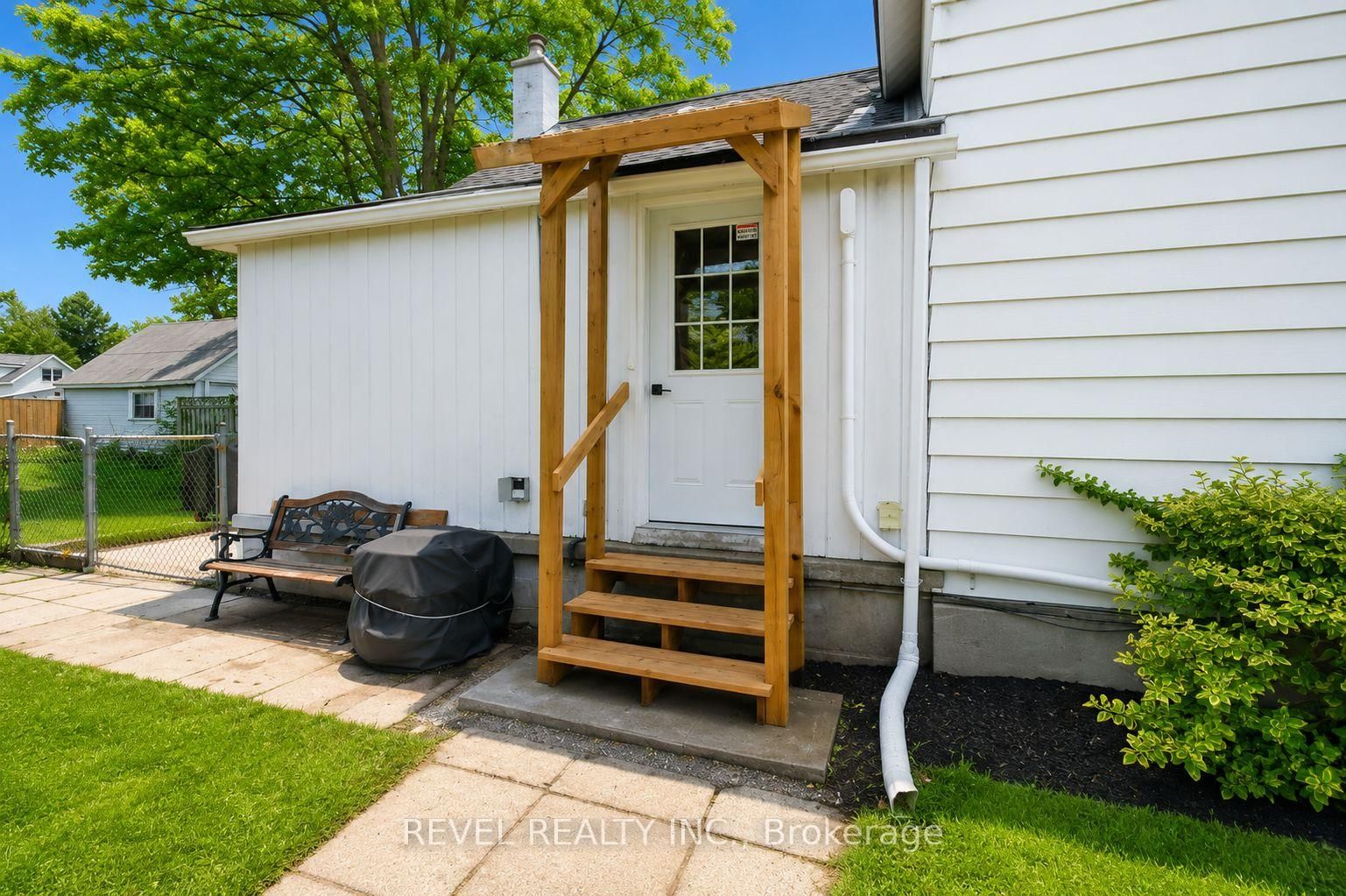 44 Parkside Drive • Barrie, ON photo 26