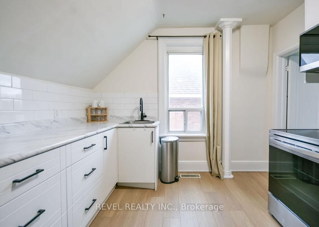 44 Parkside Drive • Barrie, ON photo 29