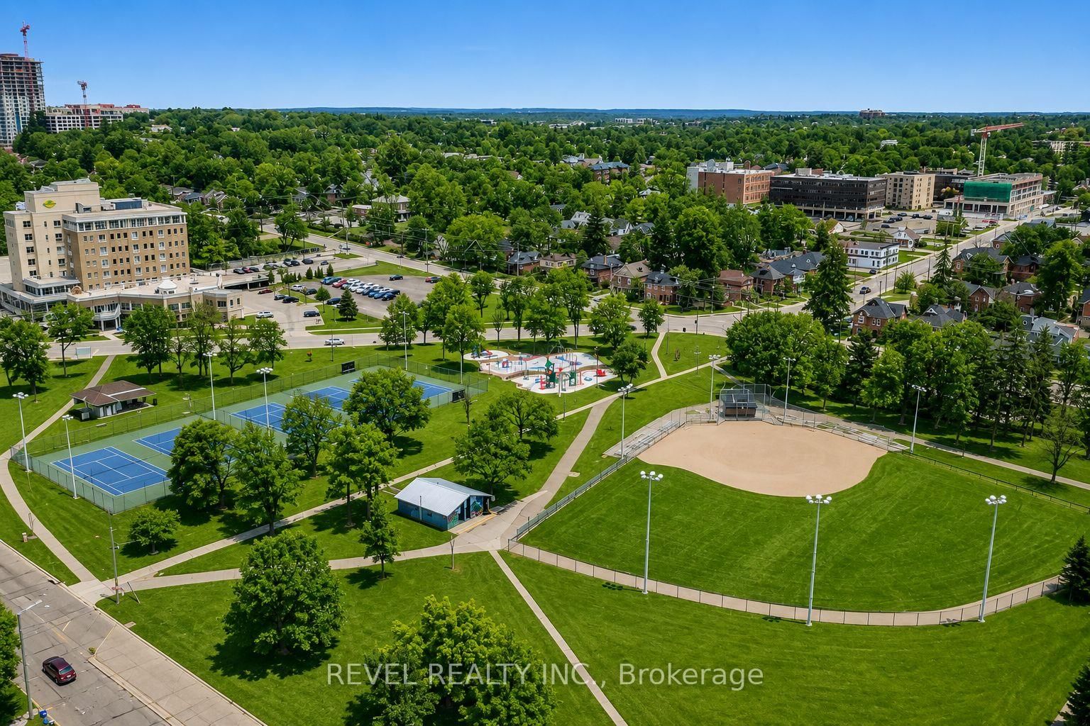 44 Parkside Drive • Barrie, ON photo 37
