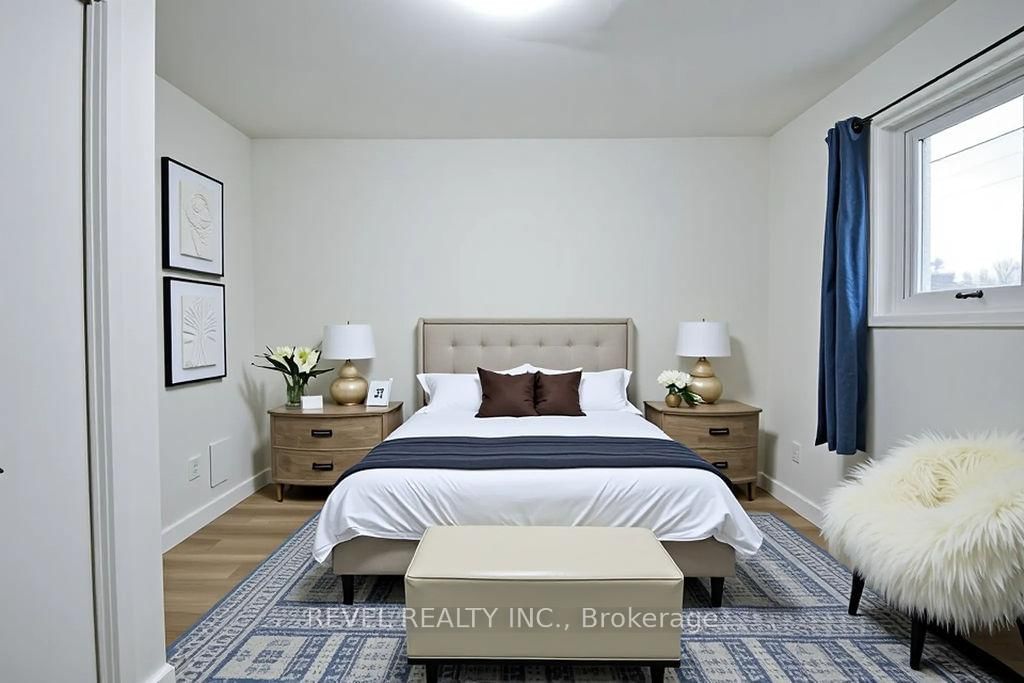 44 Parkside Drive • Barrie, ON photo 9