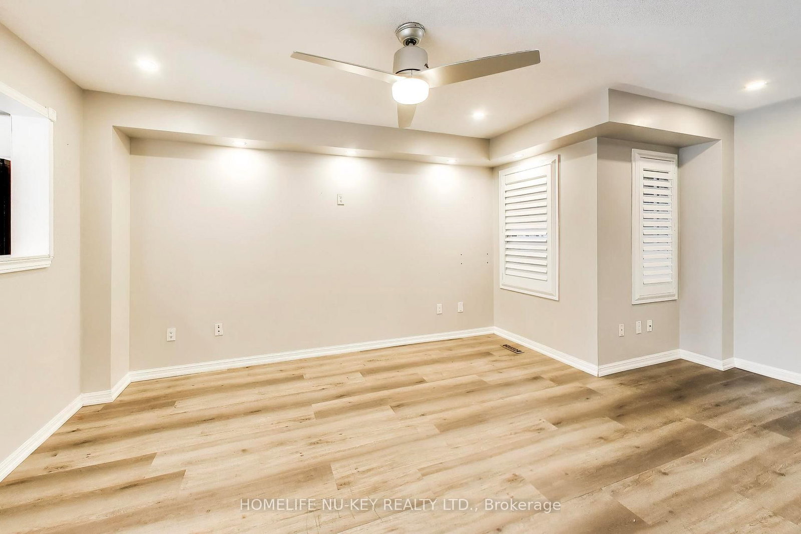 Townhouse for sale at 89 Majesty Boulevard, Barrie, Ontario, L4M 0E5 - Innis-Shore - MLS: S12981016