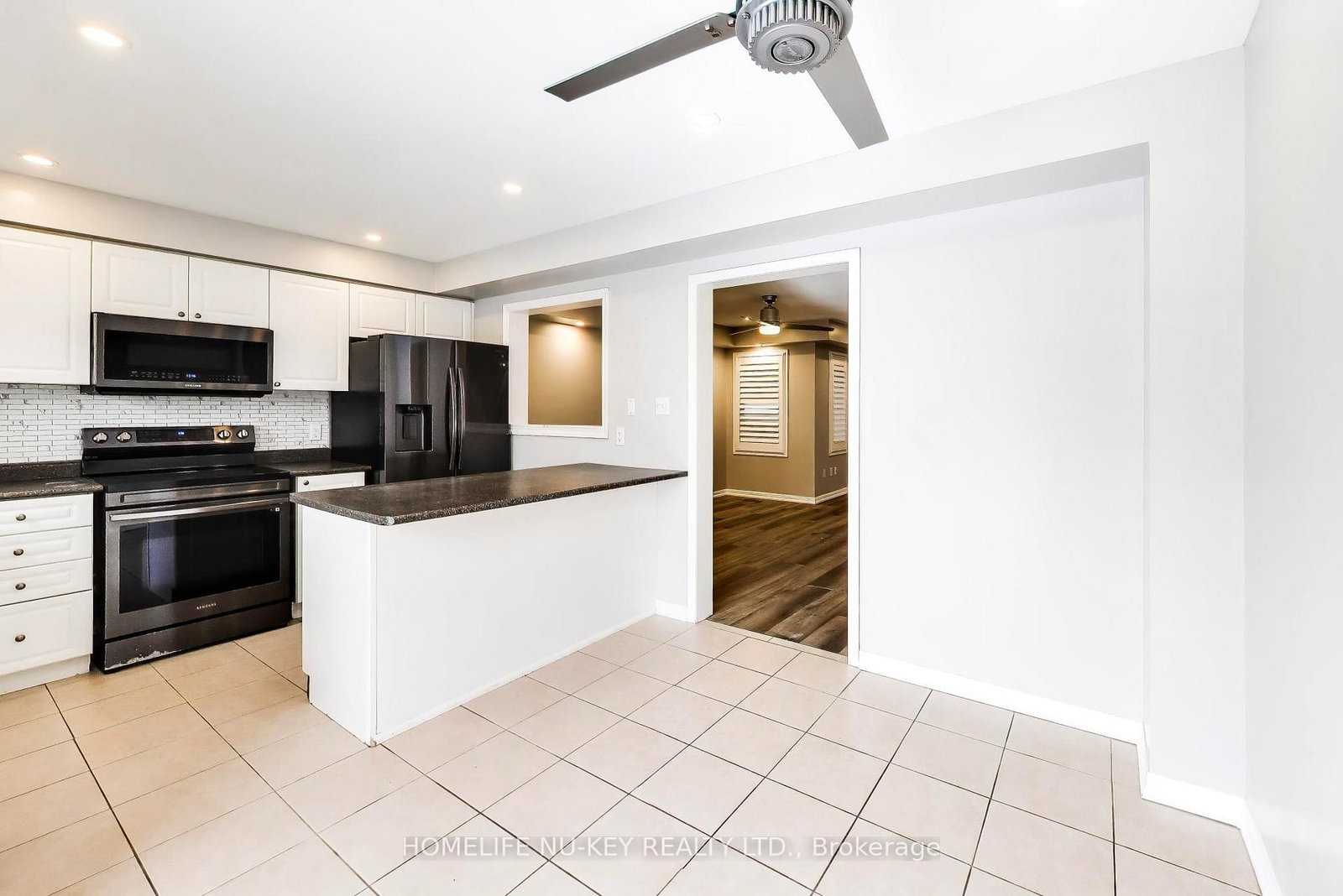 Townhouse for sale at 89 Majesty Boulevard, Barrie, Ontario, L4M 0E5 - Innis-Shore - MLS: S12981016