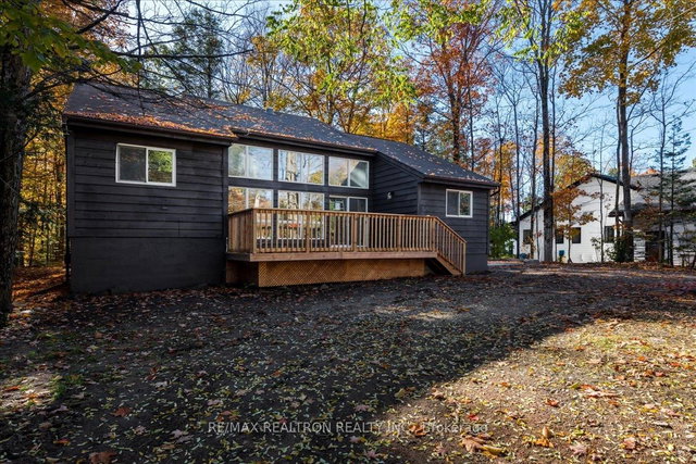 901 17th Concession West Road