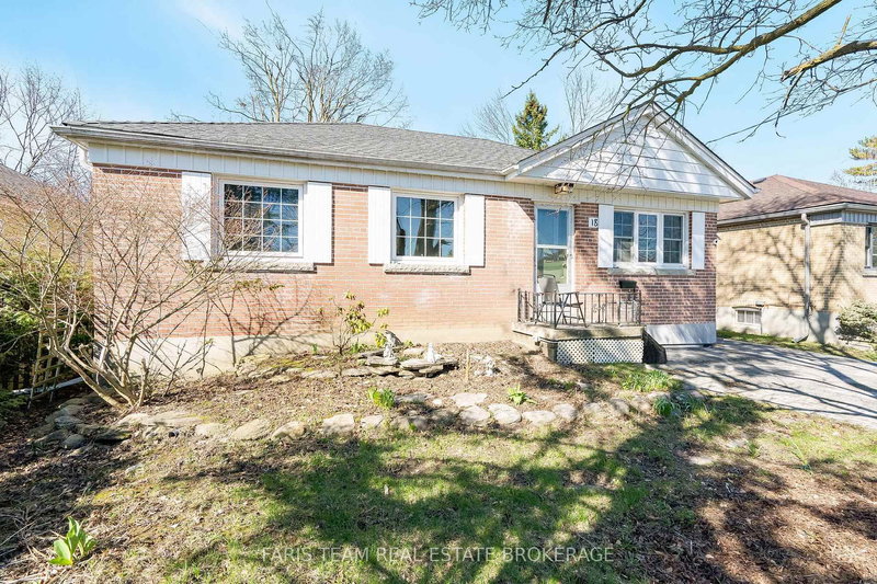 18 Newton St, Barrie, L4M 3N3 | Image 3