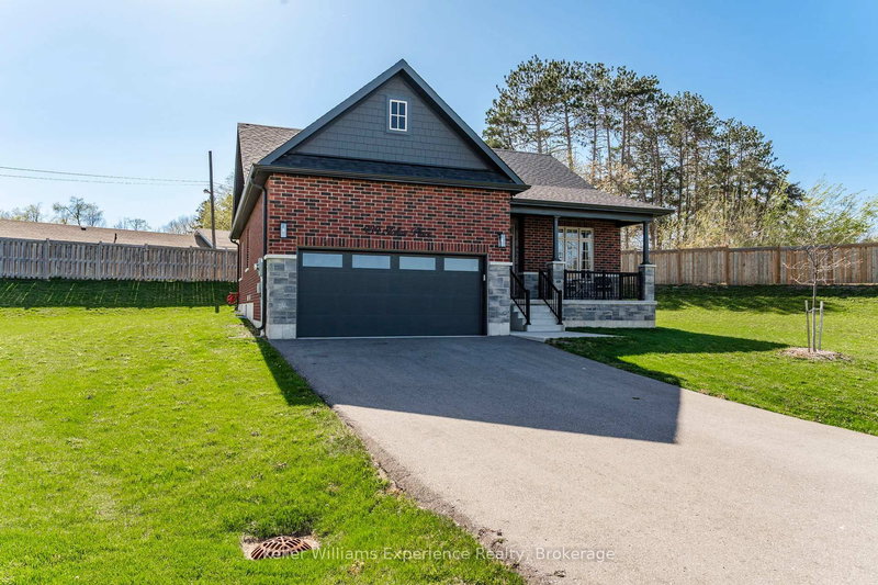 939 Stollar Pl, Midland, L4R 0A6 | Image 2