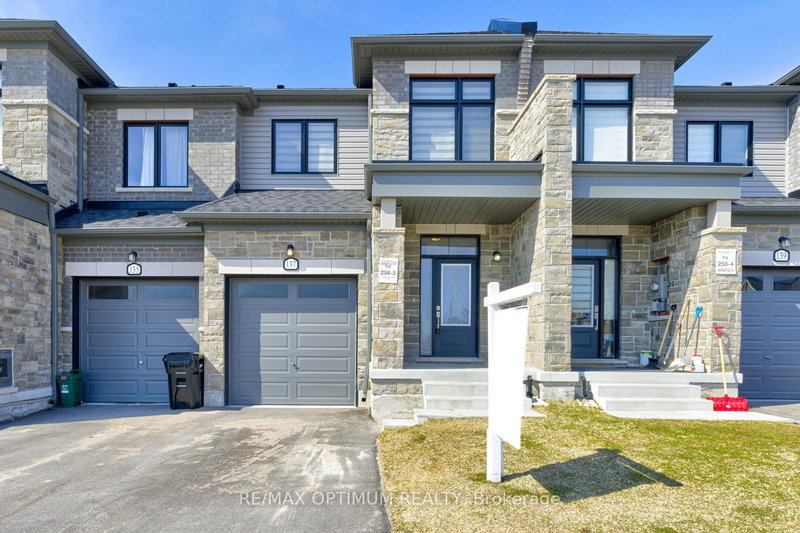 137 Fenchurch Manr, Barrie, L9J 0B7 | Image 2