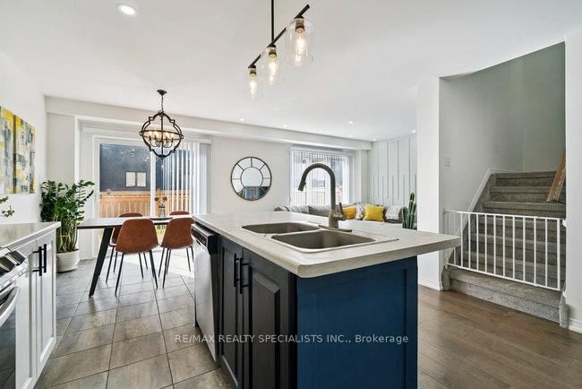 Detached House for sale at 50 Olympic Gate, Barrie, Ontario, L9J 0H9 - Rural Barrie Southwest - MLS: S12981780