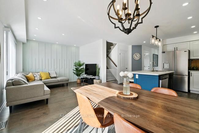 Detached House for sale at 50 Olympic Gate, Barrie, Ontario, L9J 0H9 - Rural Barrie Southwest - MLS: S12981780