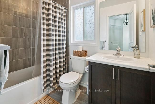 Detached House for sale at 50 Olympic Gate, Barrie, Ontario, L9J 0H9 - Rural Barrie Southwest - MLS: S12981780