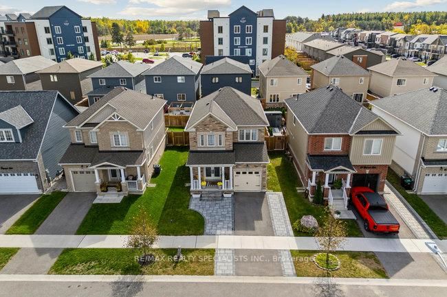 Detached House for sale at 50 Olympic Gate, Barrie, Ontario, L9J 0H9 - Rural Barrie Southwest - MLS: S12981780