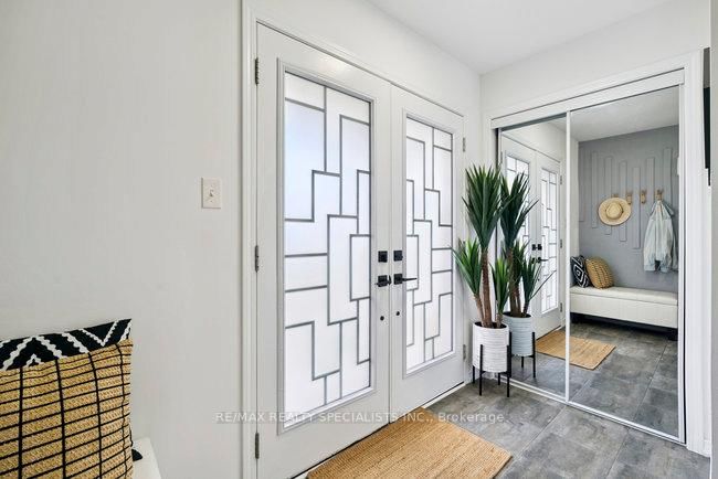 Detached House for sale at 50 Olympic Gate, Barrie, Ontario, L9J 0H9 - Rural Barrie Southwest - MLS: S12981780