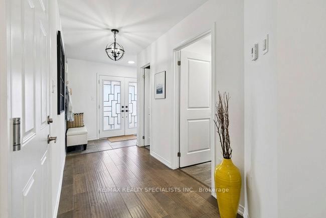 Detached House for sale at 50 Olympic Gate, Barrie, Ontario, L9J 0H9 - Rural Barrie Southwest - MLS: S12981780