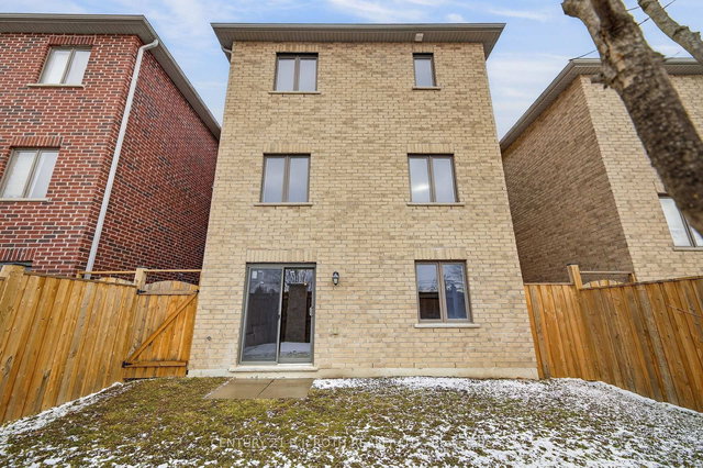 17 BEDFORD ESTATES Crescent
