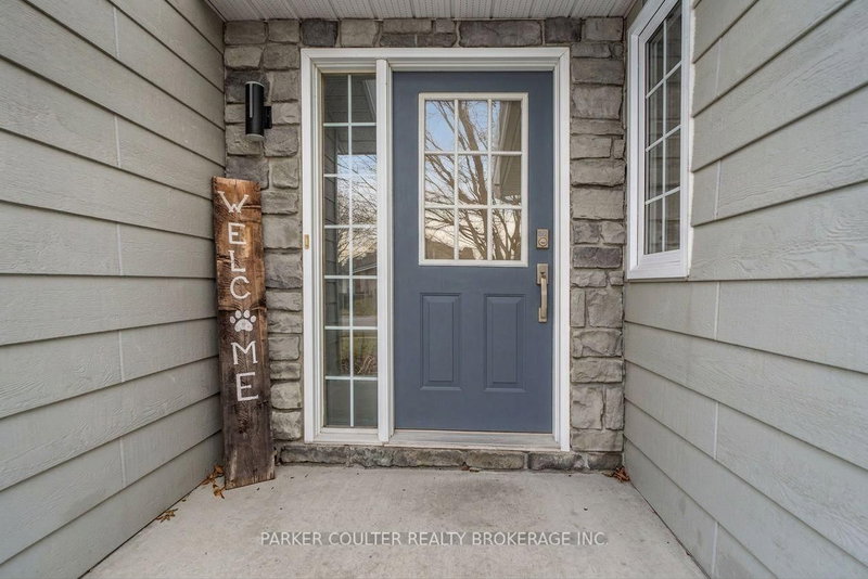 5 Pommel Pl, Penetanguishene, L9M 1J7 | Image 2