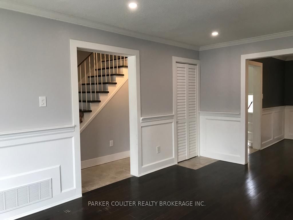 Detached House for sale at 30 Janice Drive, Barrie, Ontario, L4N 5N4 - Sunnidale - MLS: S12983490