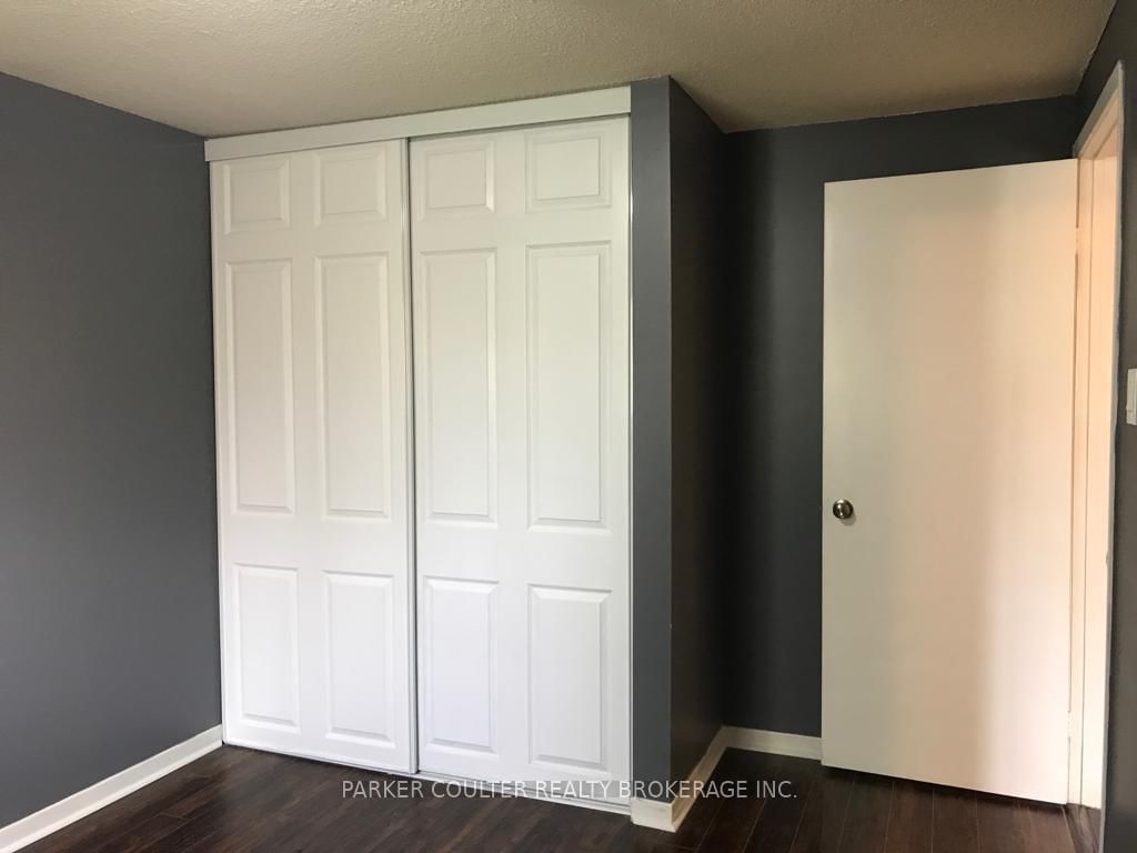 Detached House for sale at 30 Janice Drive, Barrie, Ontario, L4N 5N4 - Sunnidale - MLS: S12983490