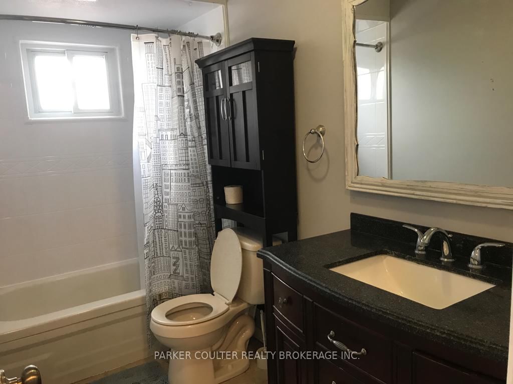 Detached House for sale at 30 Janice Drive, Barrie, Ontario, L4N 5N4 - Sunnidale - MLS: S12983490