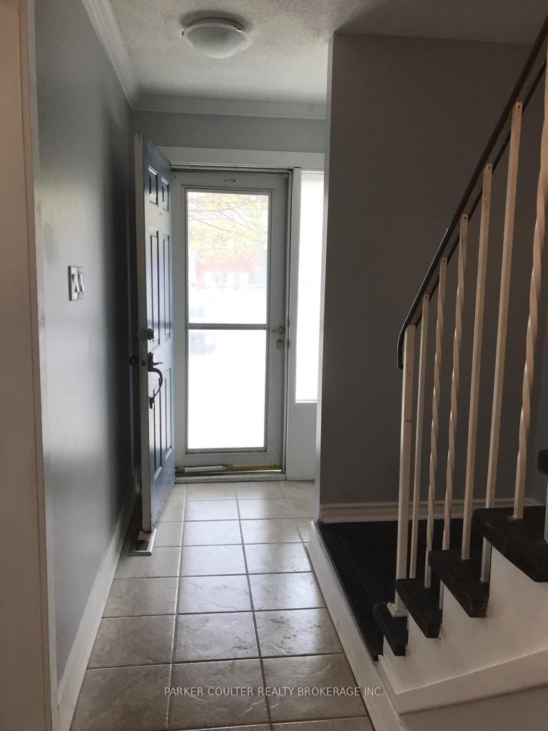 Detached House for sale at 30 Janice Drive, Barrie, Ontario, L4N 5N4 - Sunnidale - MLS: S12983490