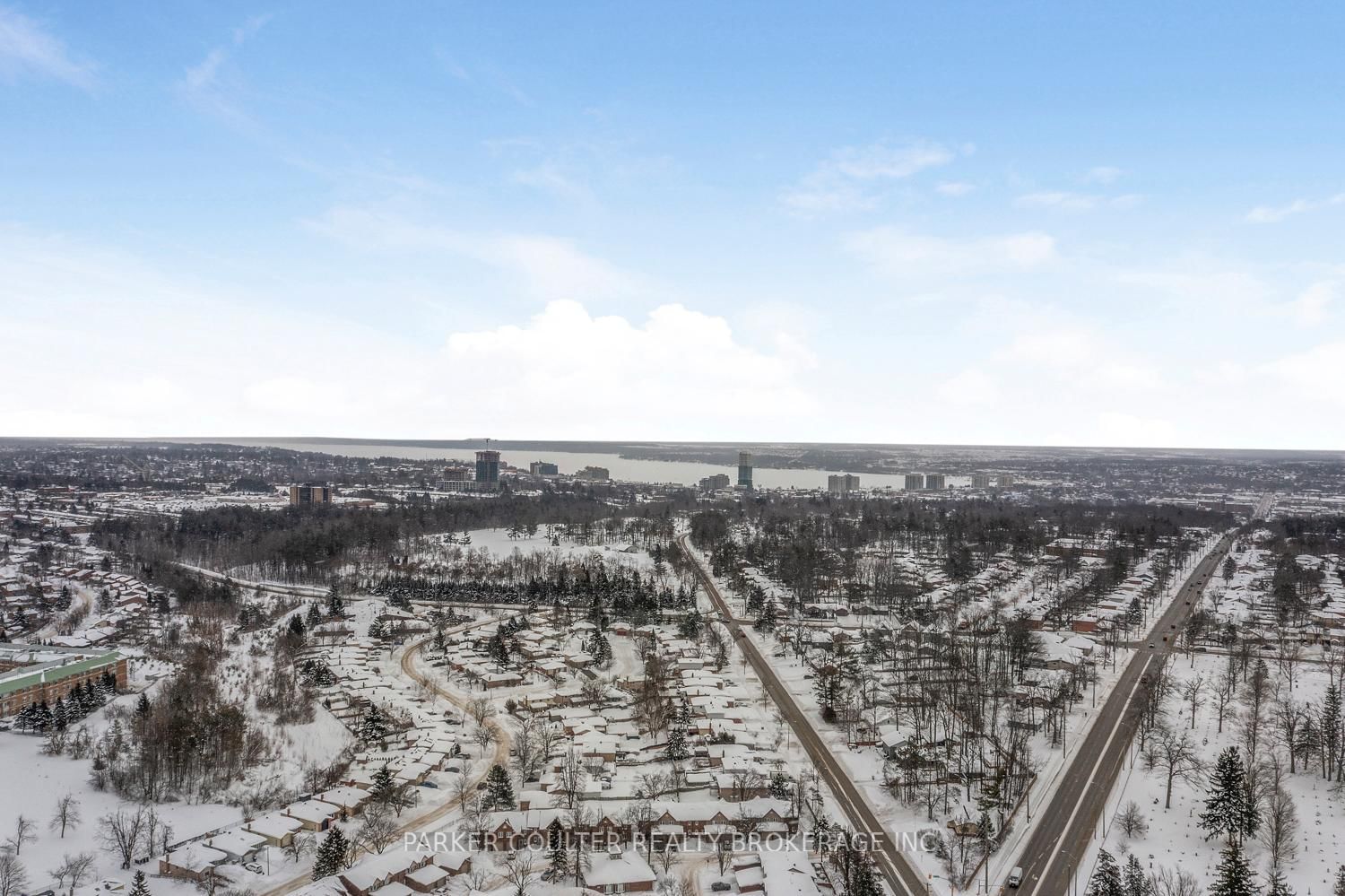 Detached House for sale at 30 Janice Drive, Barrie, Ontario, L4N 5N4 - Sunnidale - MLS: S12983490