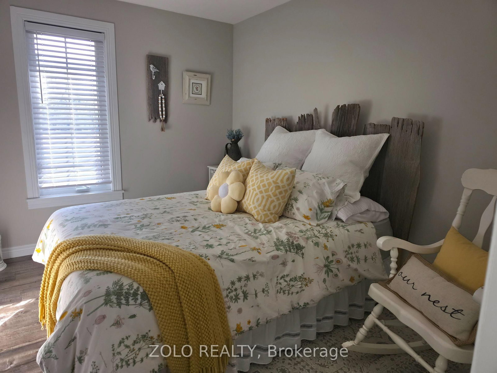 Detached House for sale at 28 Broadmoor Avenue, Barrie, Ontario, L4N 3M9 - Allandale Heights - MLS: S12984048