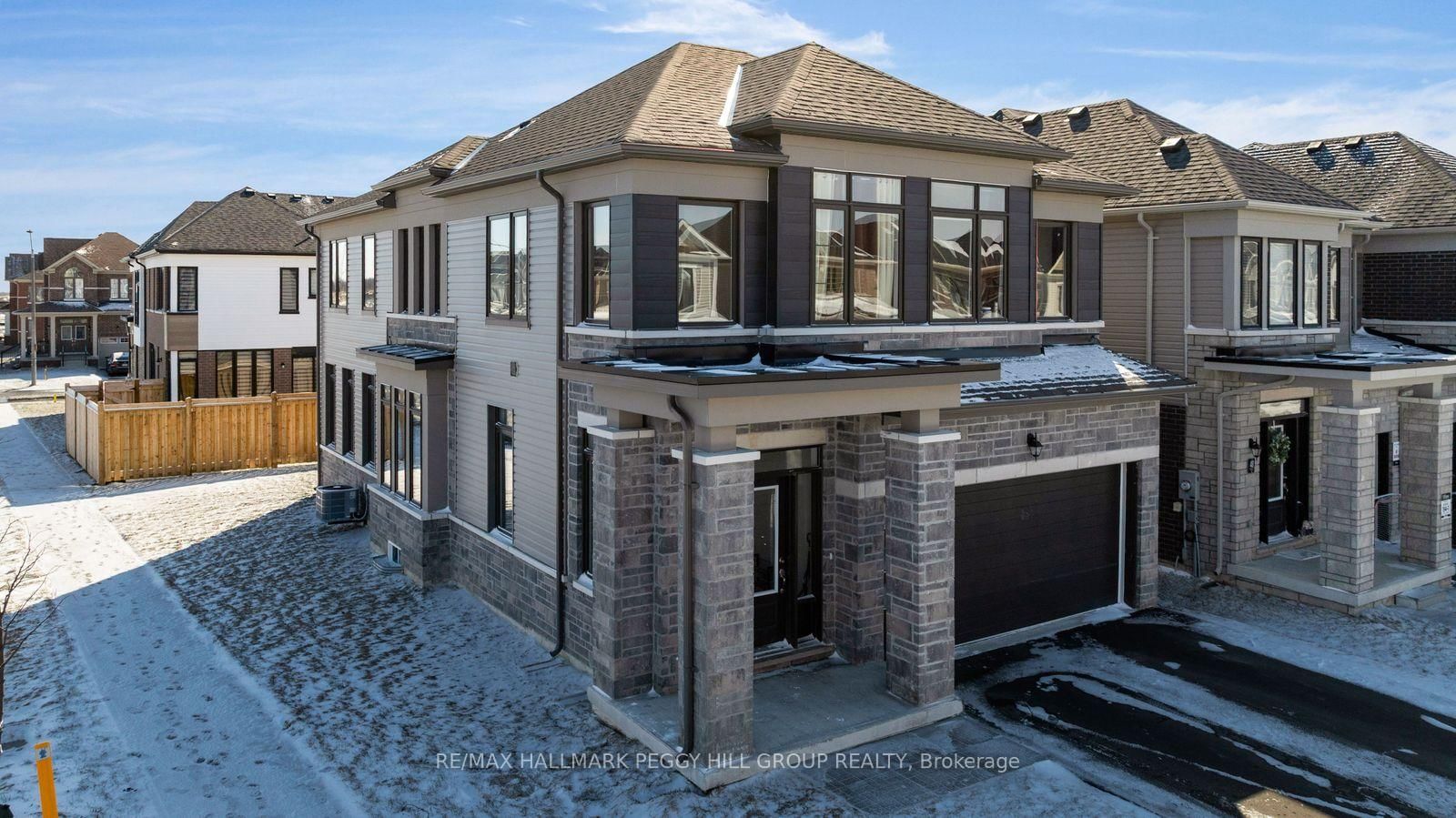 Detached House for sale at 52 Durham Avenue, Barrie, Ontario, L9J 0W7 - Rural Barrie Southeast - MLS: S12984296