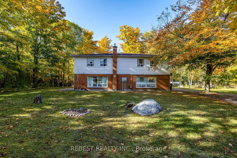 home for lease on #A-910 Concession Rd 17 null W