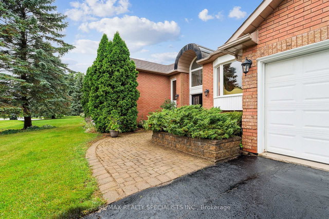 22 Lamont Creek Drive