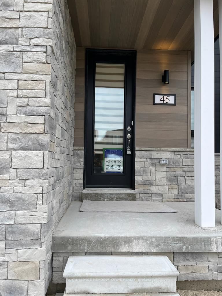 45 Eberhardt Drive E - Photo 2