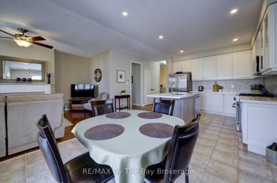 69 White Sands Way • Wasaga Beach, ON photo 5