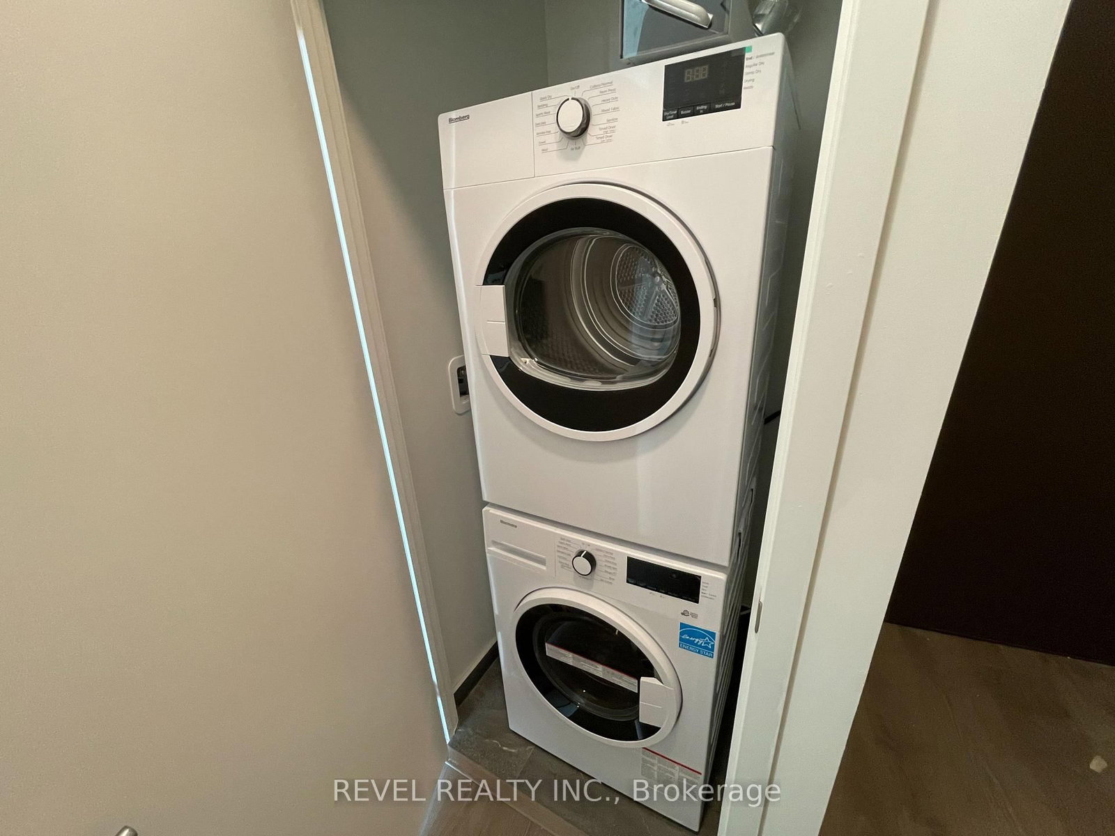 39 Mary Street, Unit 2910 - Photo 20