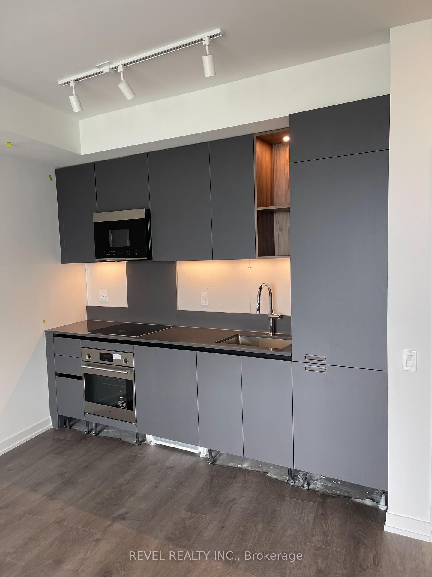 39 Mary Street, Unit 2910 - Photo 8