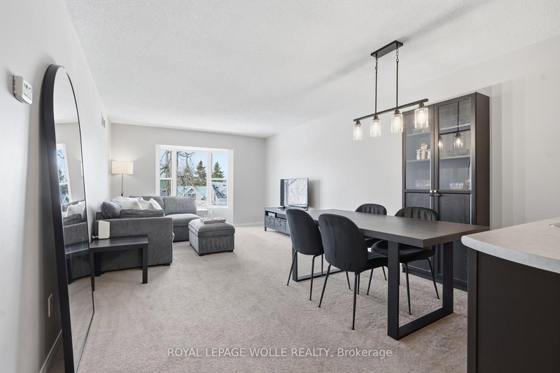 304 - 107 Bond St, Orillia, L3V 1J7 | Image 3