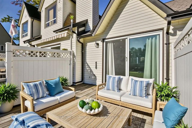 Unit 12 - 81 Laguna Parkway N