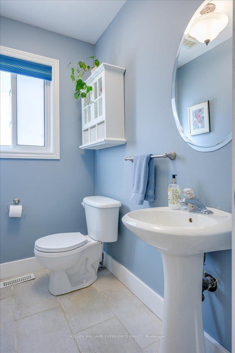 Detached House for sale at 25 Muir Drive, Barrie, Ontario, L4N 0J1 - Ardagh - MLS: S12986590